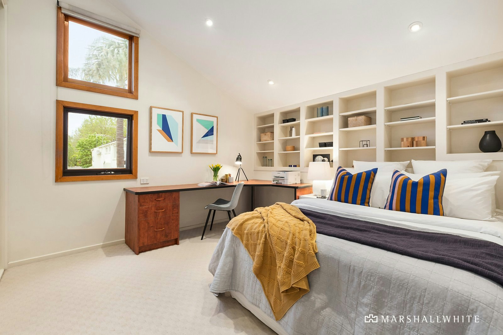 17 Dixon Street, Malvern, VIC