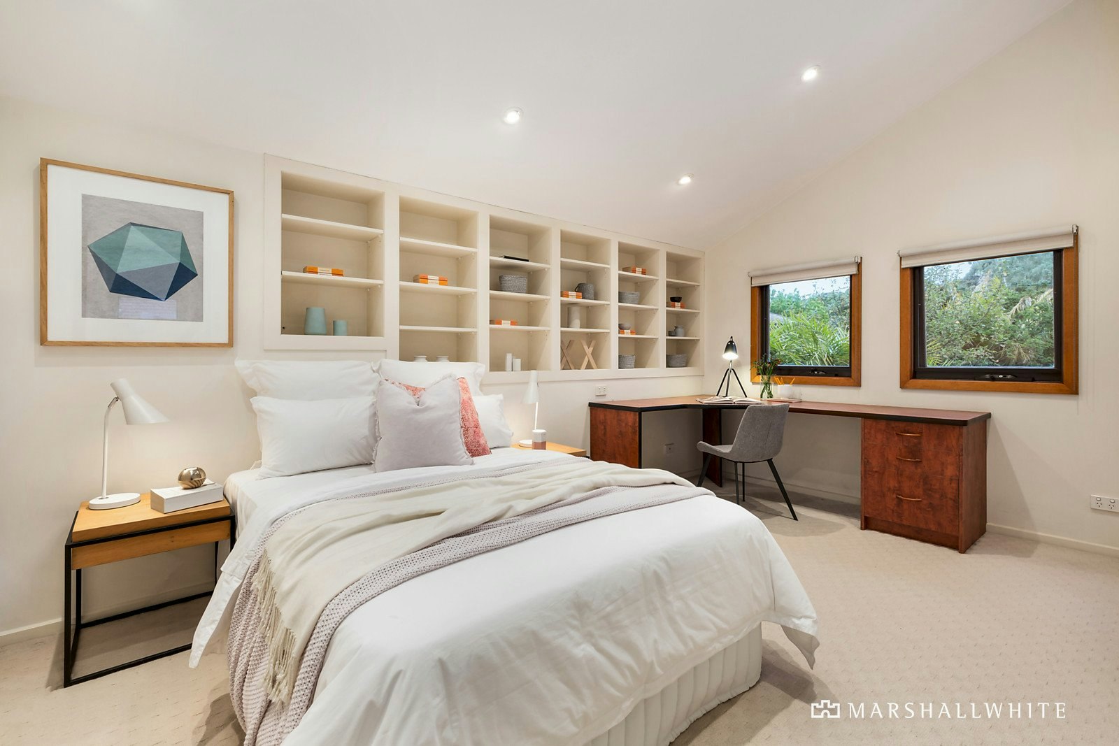 17 Dixon Street, Malvern, VIC