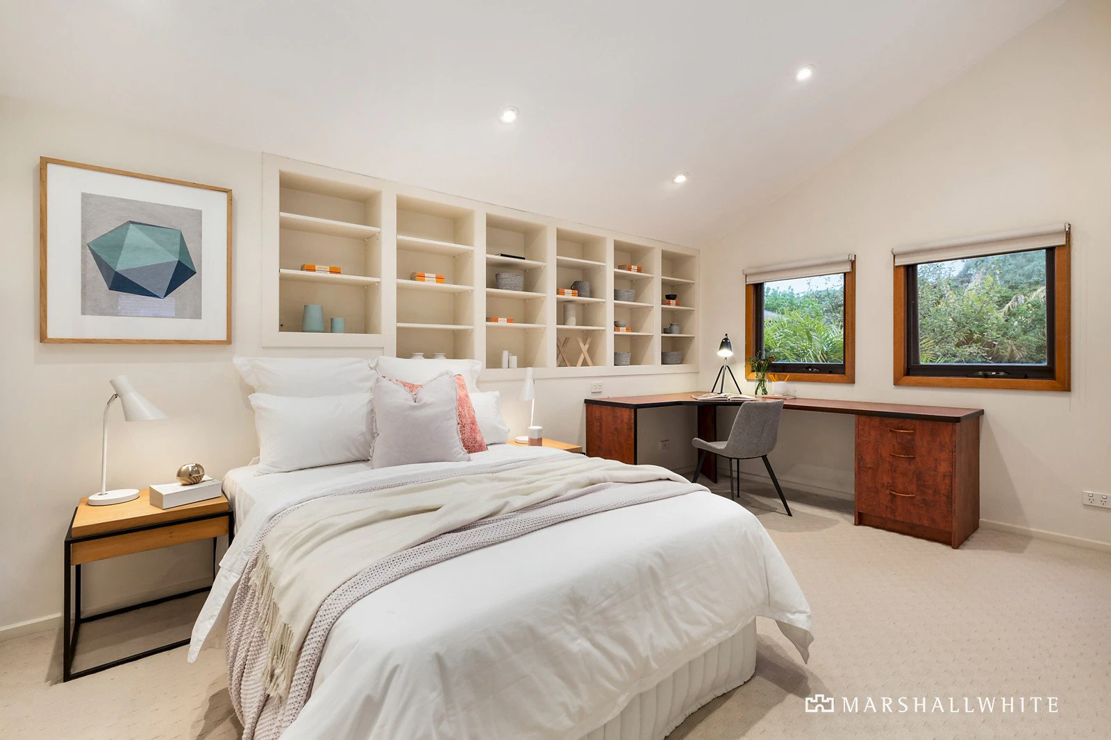 17 Dixon Street, Malvern, VIC