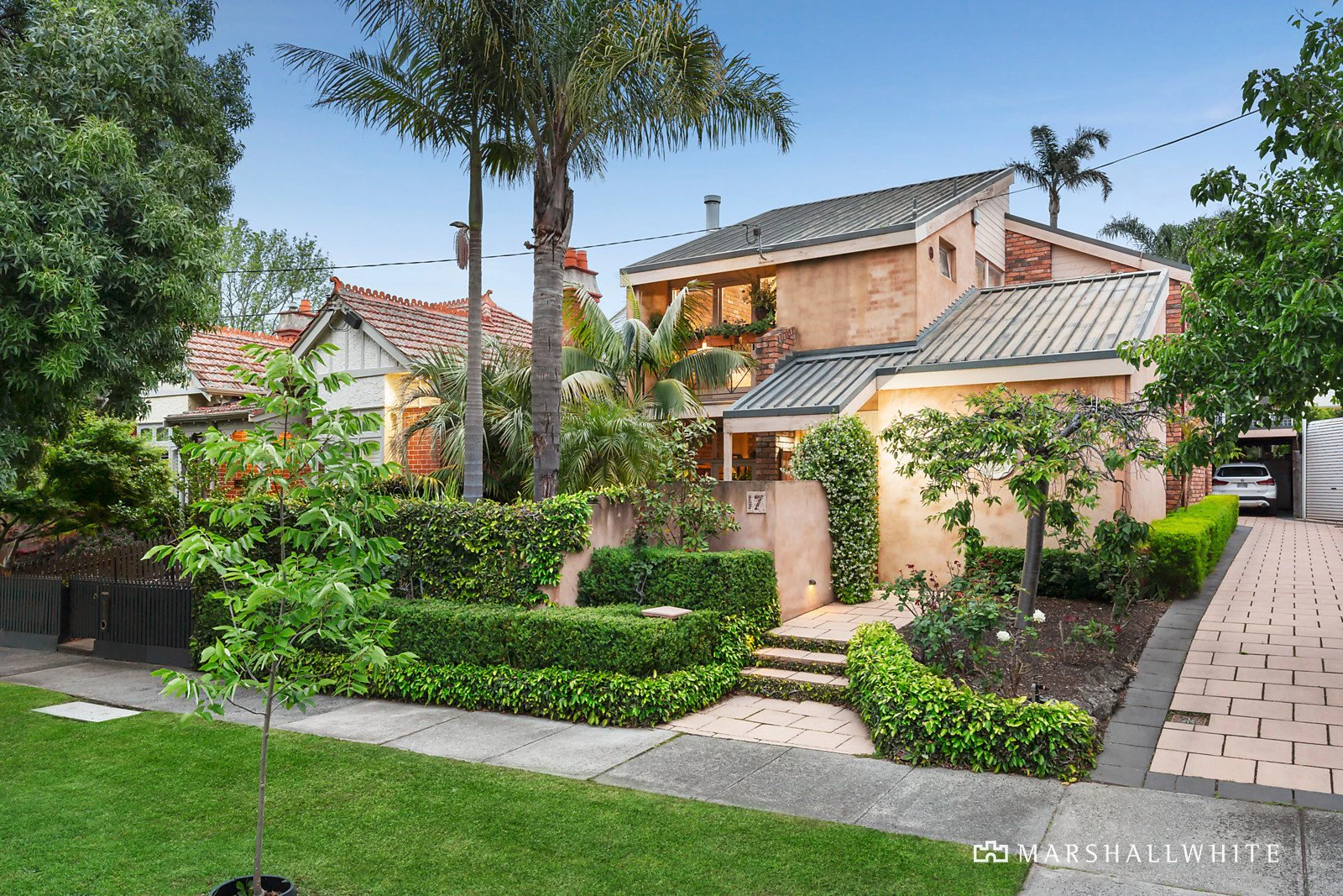 17 Dixon Street, Malvern, VIC