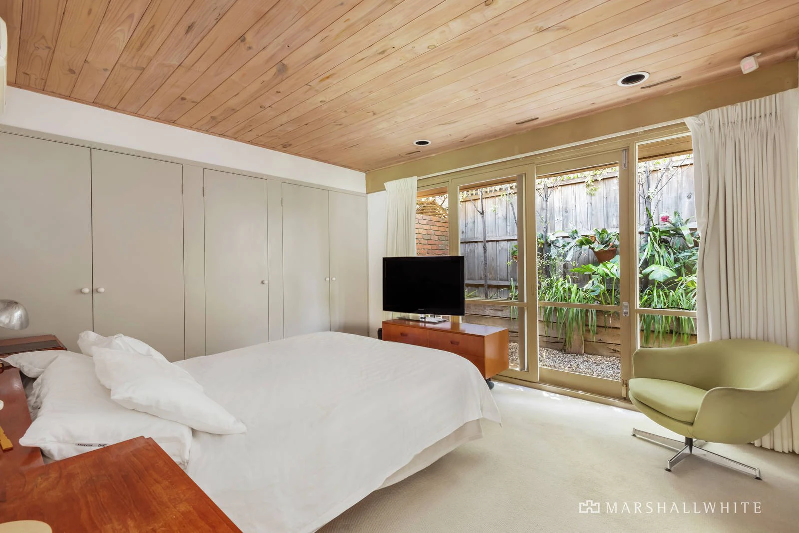 2 Pleasant Avenue, Kew, VIC