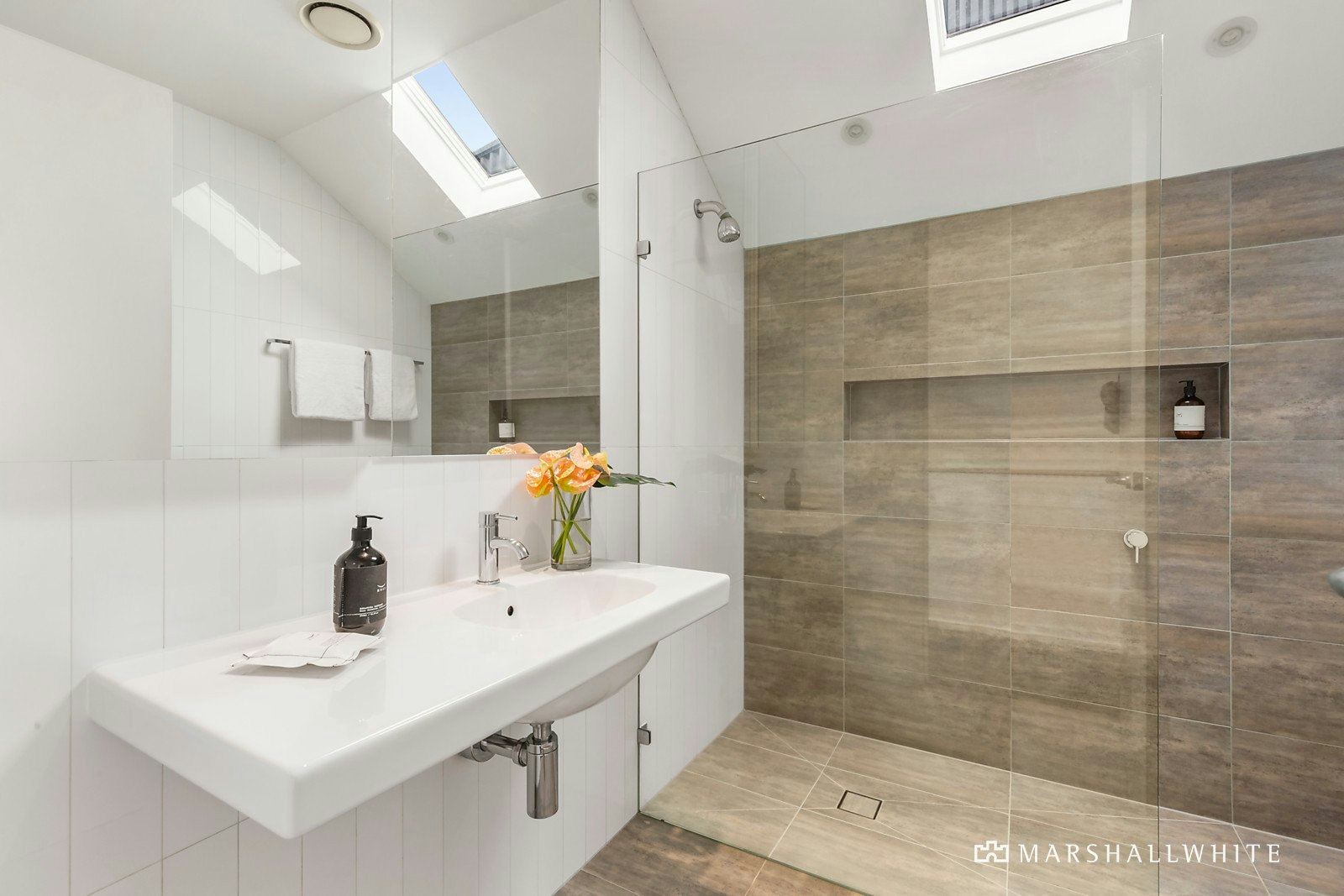 154 Mills Street, Albert Park, VIC