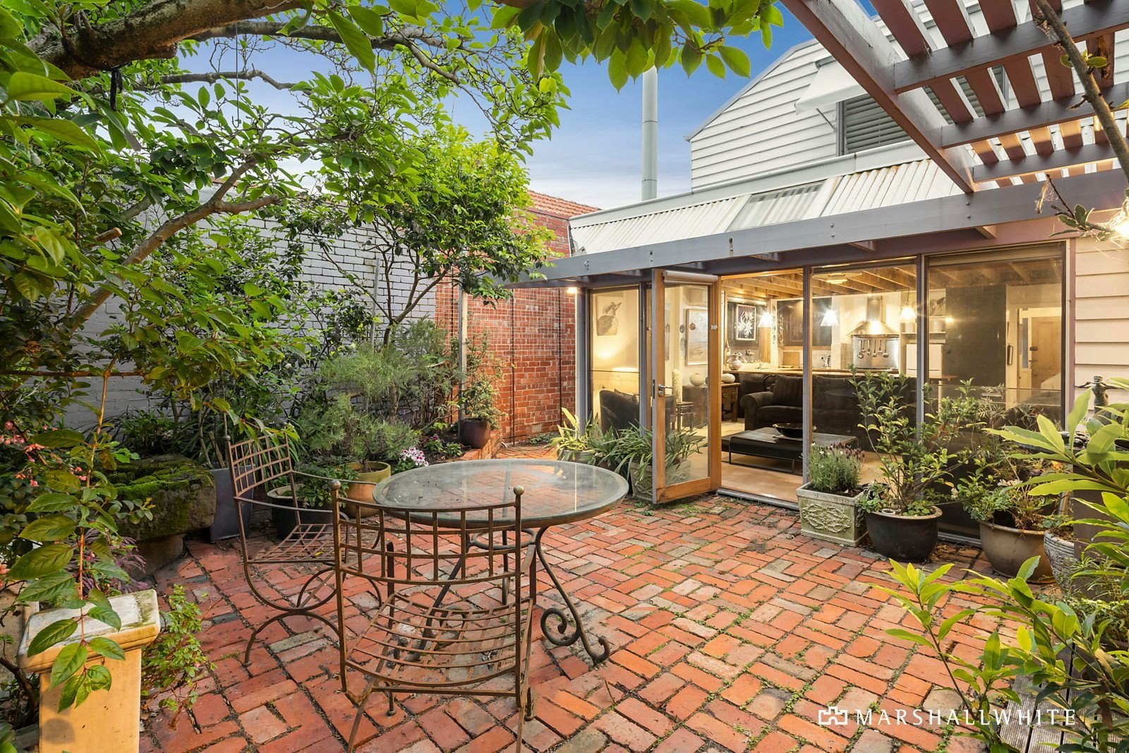 4 Eileen Street, Armadale, VIC