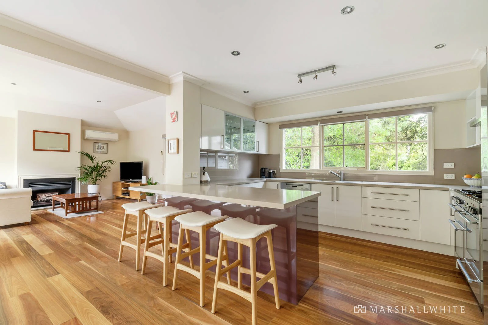 5 Alastair Court, Surrey Hills, VIC