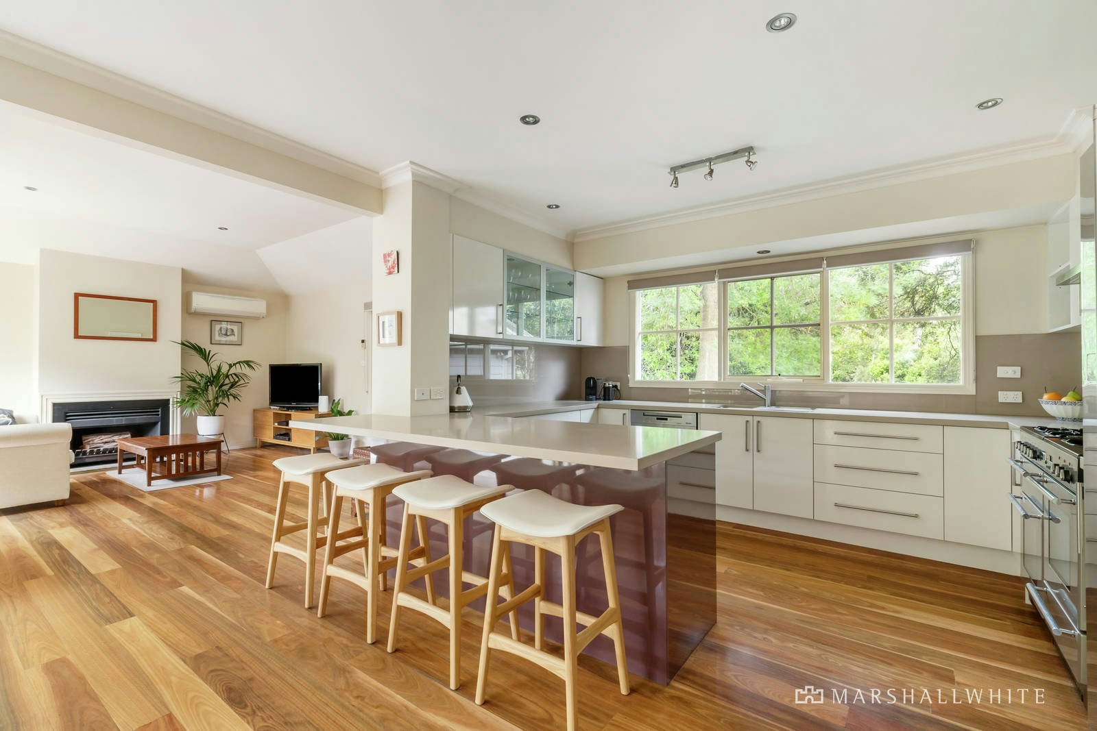 5 Alastair Court, Surrey Hills, VIC