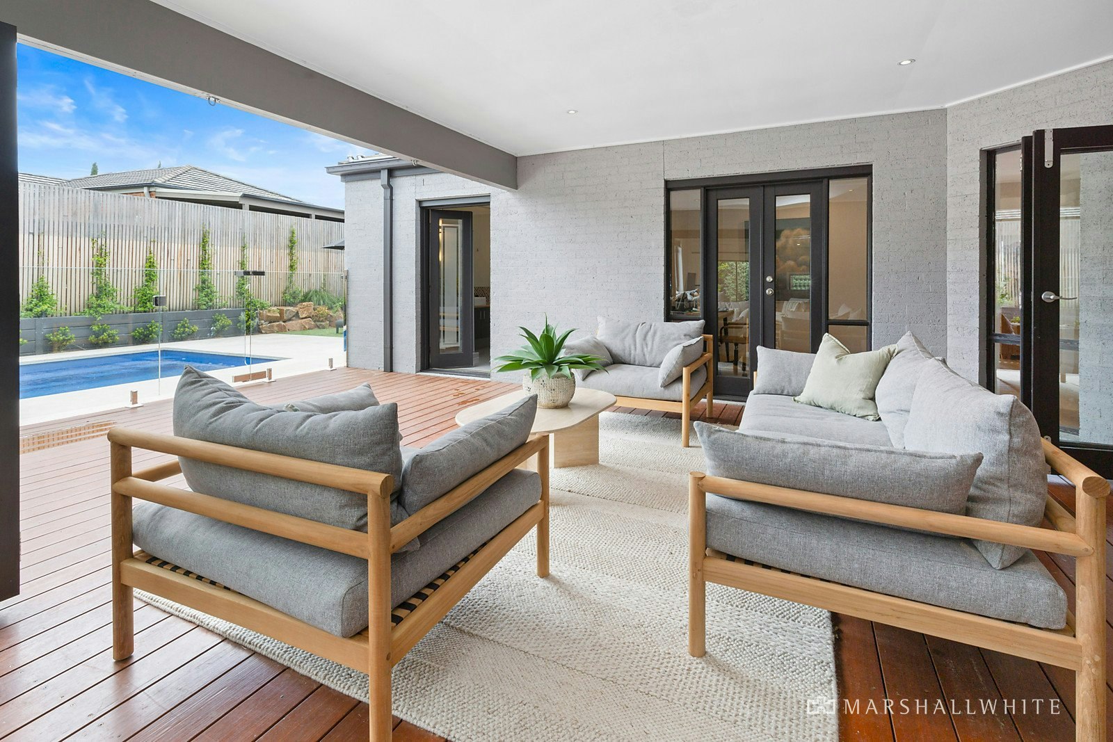 8 Park Avenue, Mornington, VIC