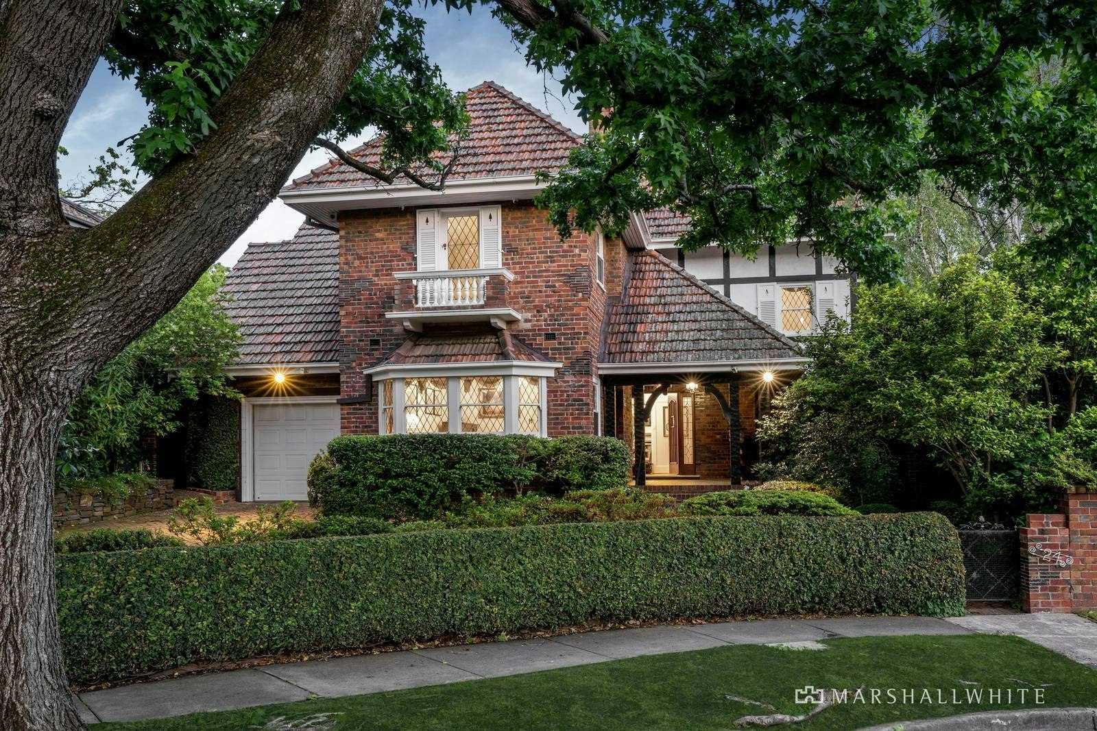 24 Montalto Avenue, Toorak, VIC