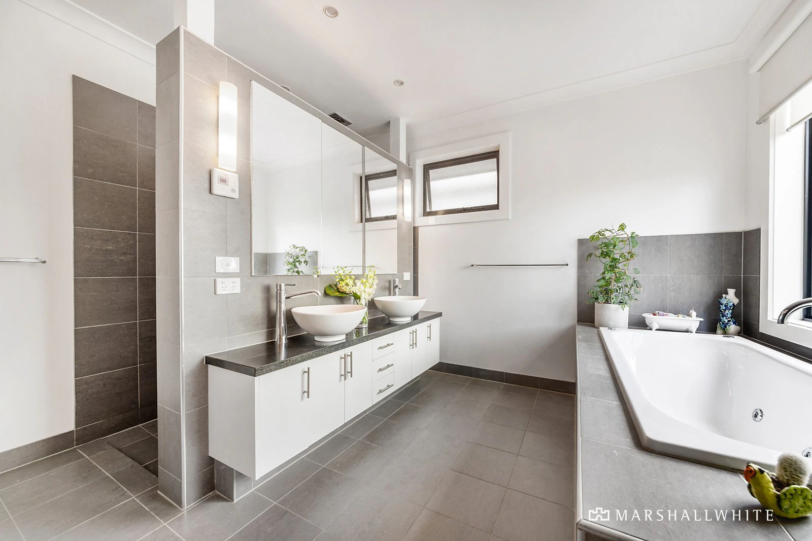 2B Glenvale Road, Glen Iris, VIC