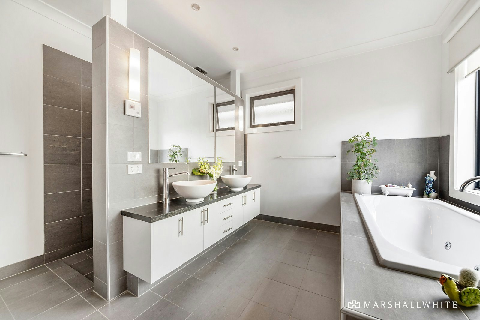 2B Glenvale Road, Glen Iris, VIC