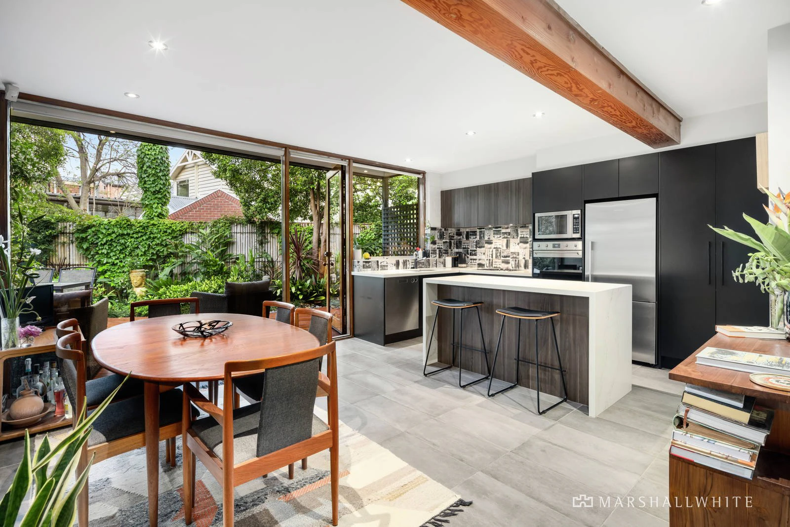 2/37A Canterbury Road, Toorak, VIC