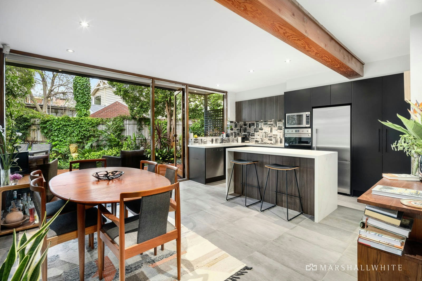 2/37A Canterbury Road, Toorak, VIC