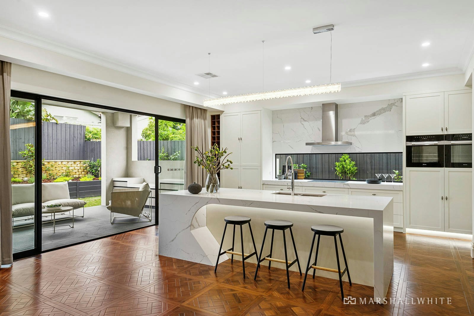 21 Glenfern Avenue, Doncaster, VIC