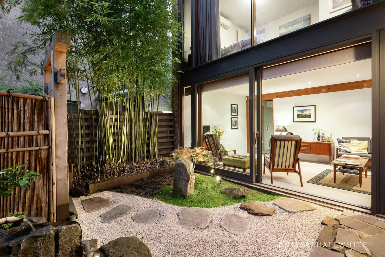 2/37A Canterbury Road, Toorak, VIC