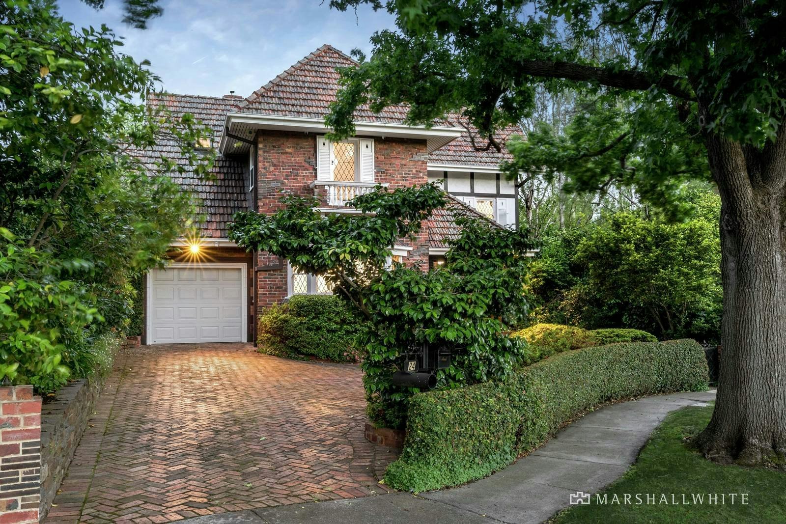 24 Montalto Avenue, Toorak, VIC