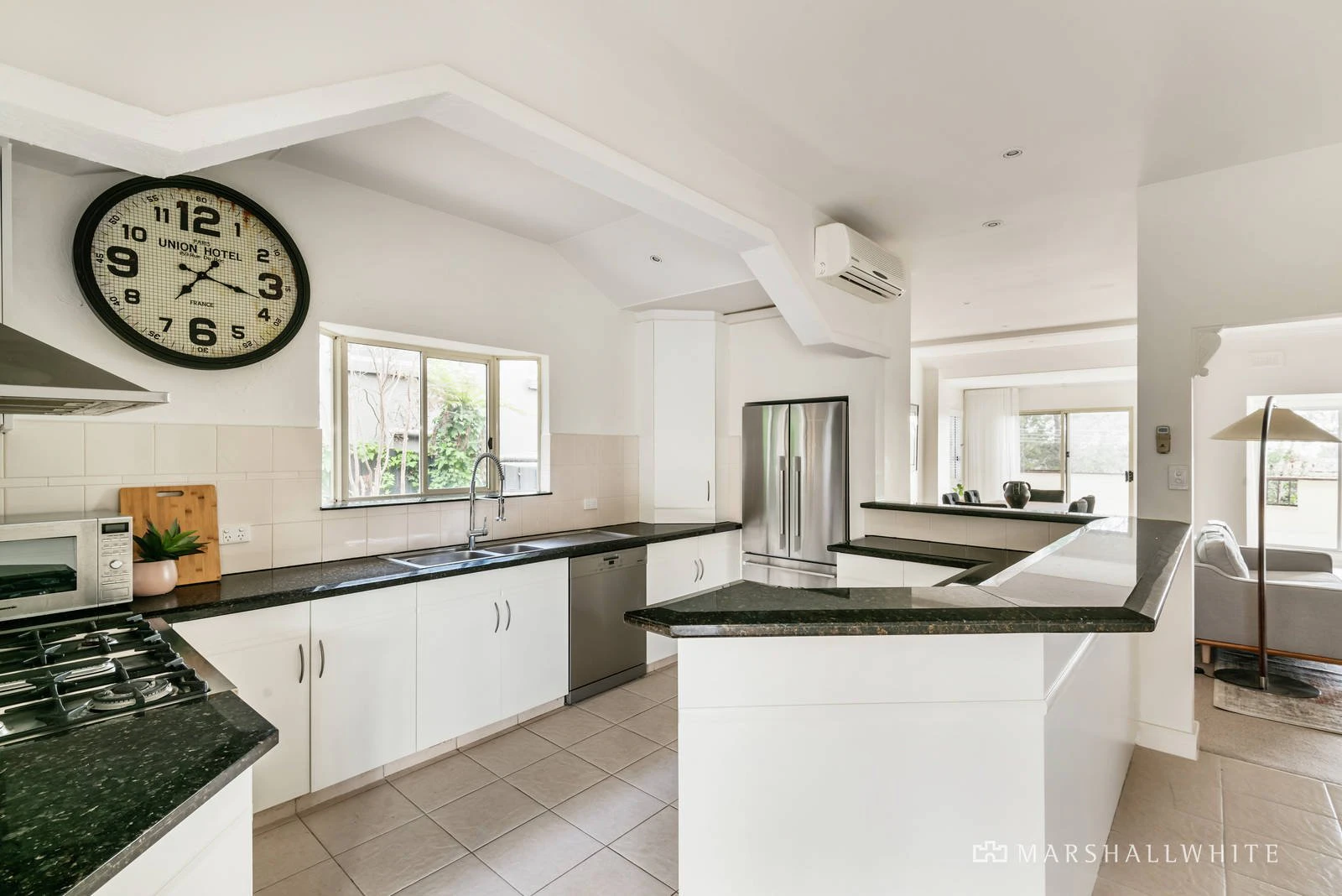 11 Mariemont Avenue, Beaumaris, VIC