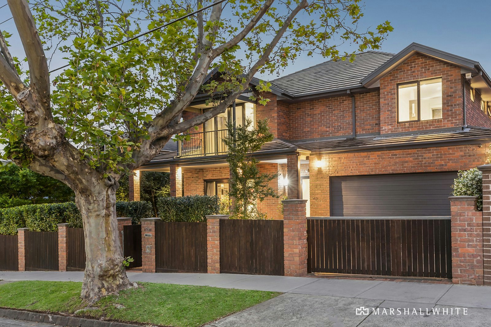 2B Glenvale Road, Glen Iris, VIC