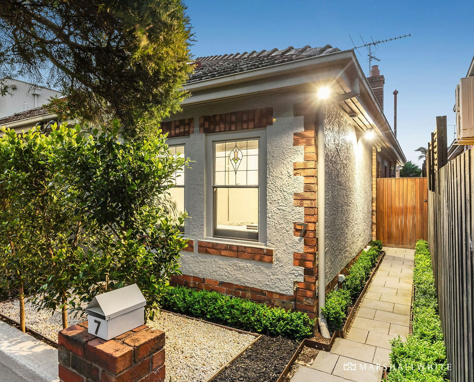 7 Henry Street, Windsor, VIC
