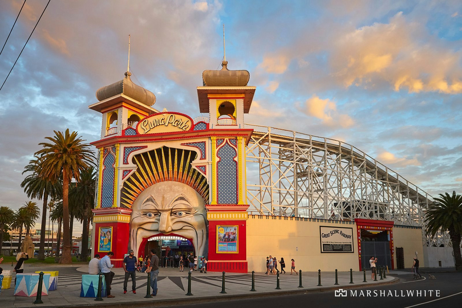 2/23 The Esplanade, St Kilda, VIC