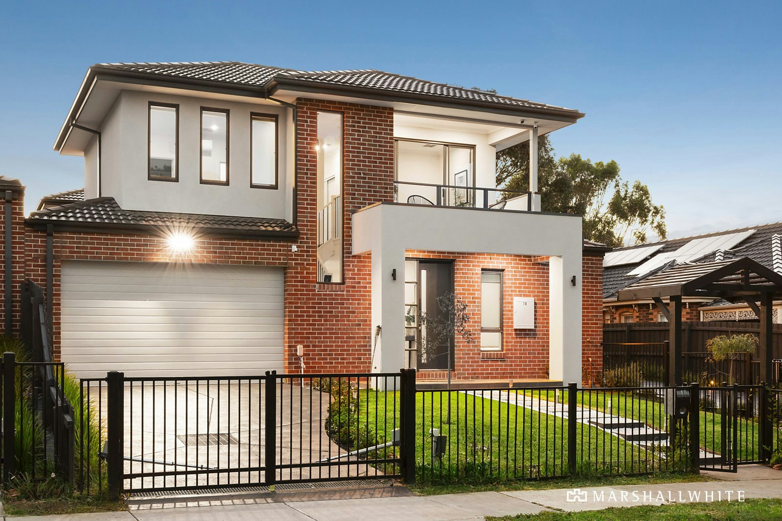 18 Catalina Avenue, Ashburton, VIC