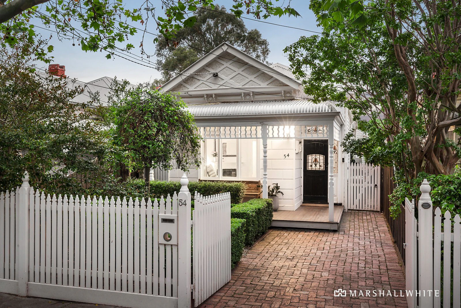 54 Emo Road, Malvern East, VIC