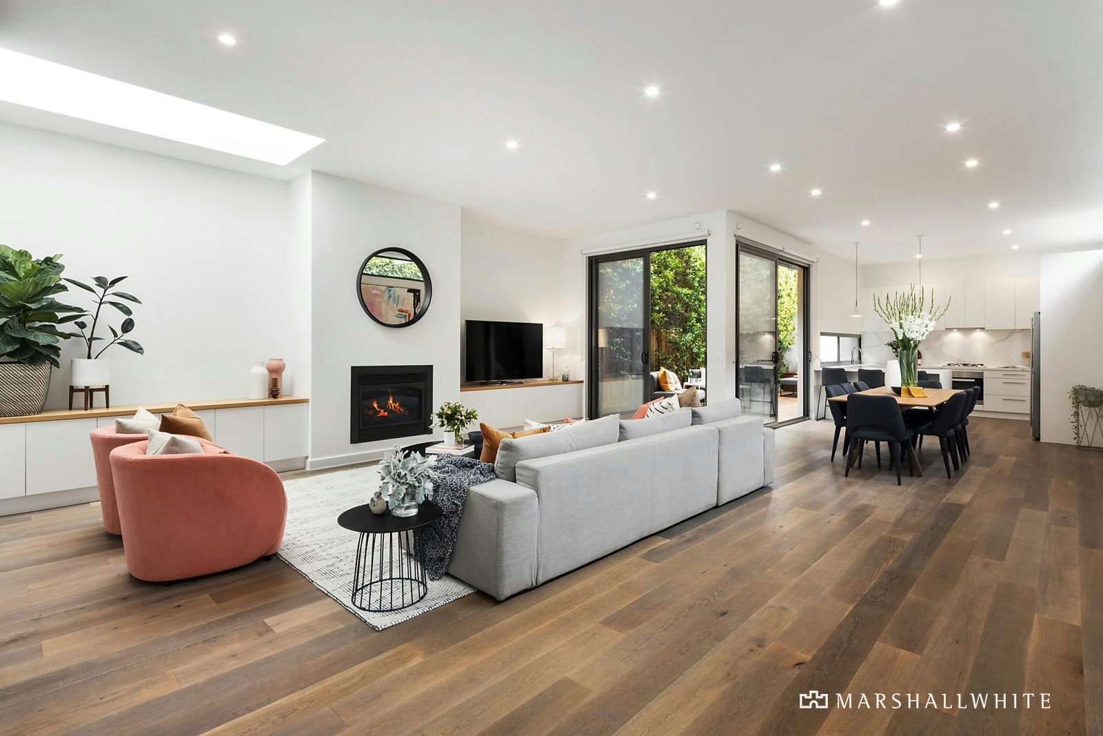 16a Gladstone Street, Kew, VIC