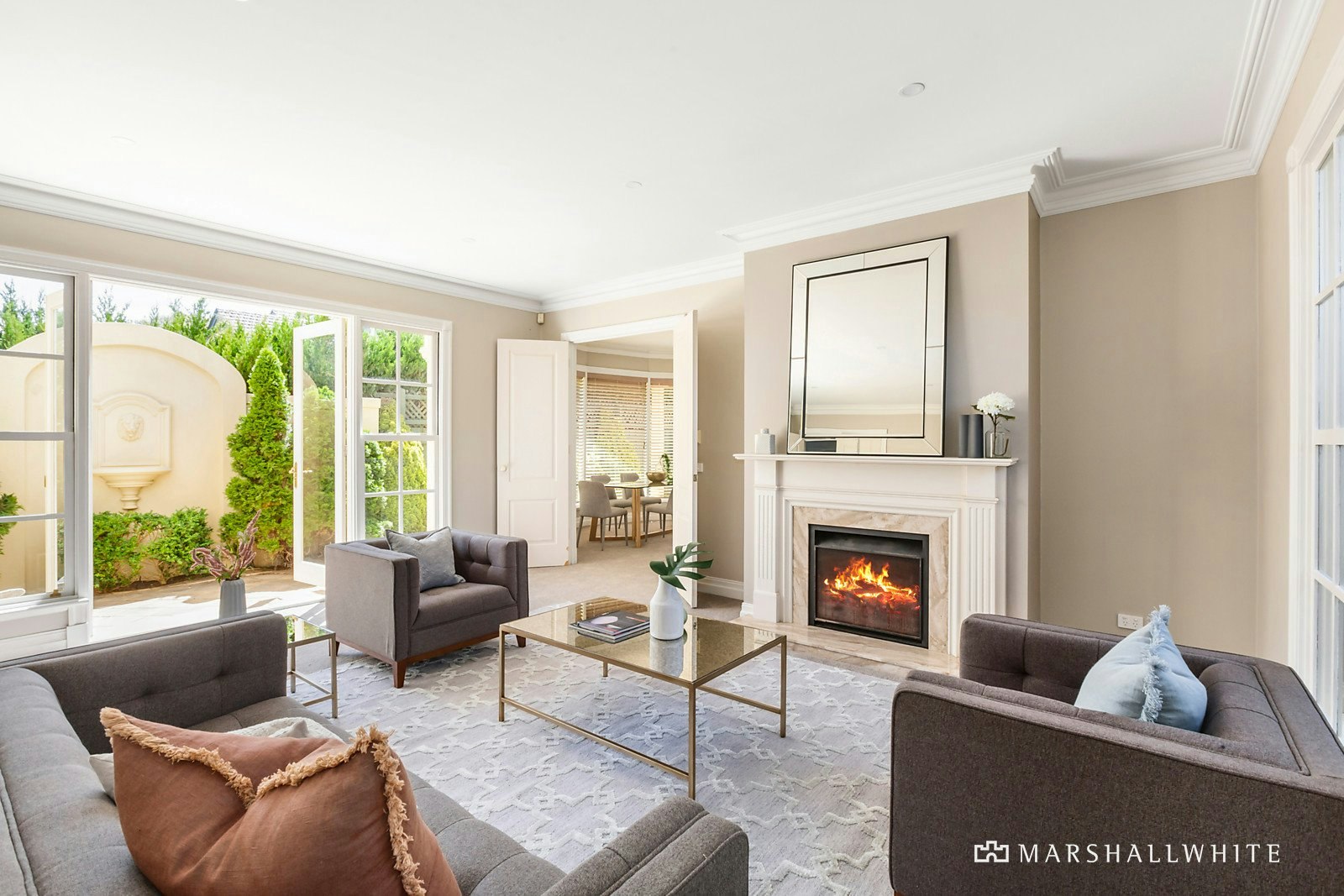 8 Esplanade Avenue, Brighton, VIC