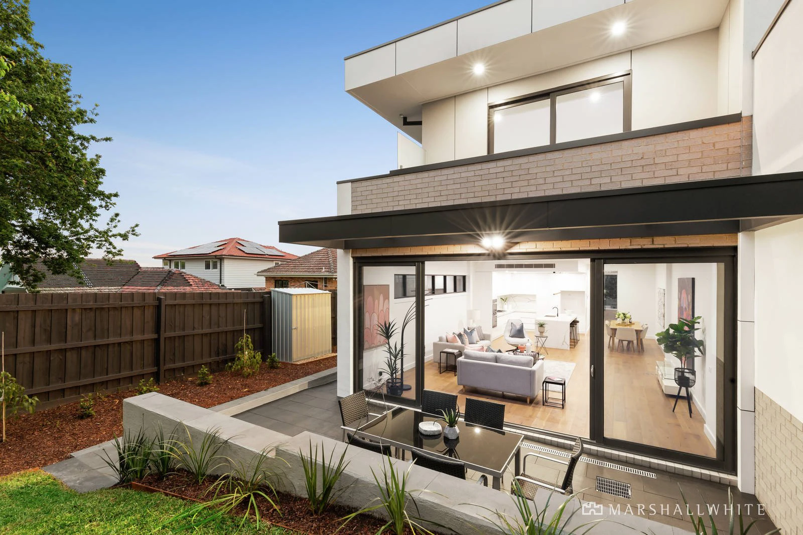 8 Sherwood Road, Surrey Hills, VIC