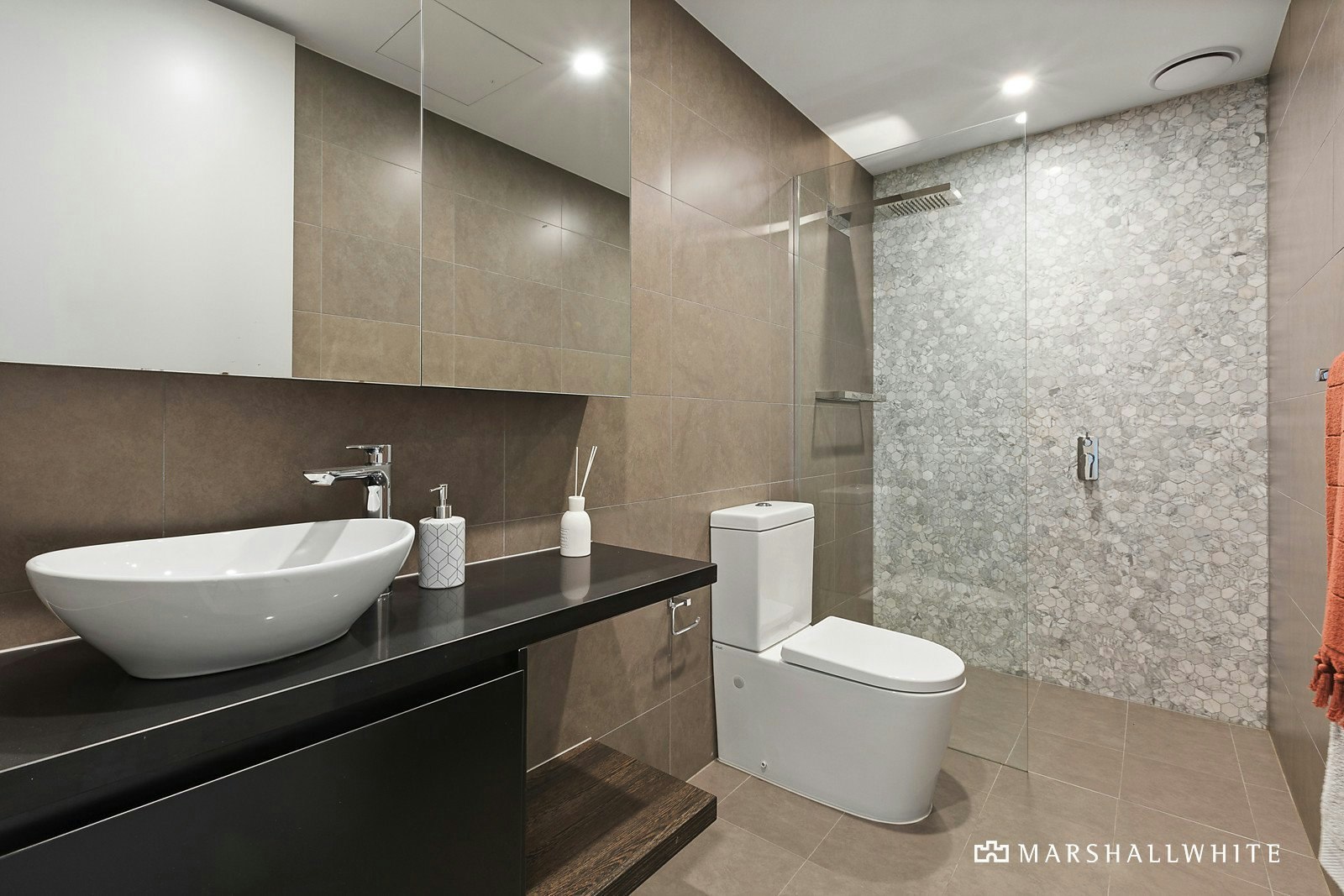 201/309 Riversdale Road, Hawthorn East, VIC