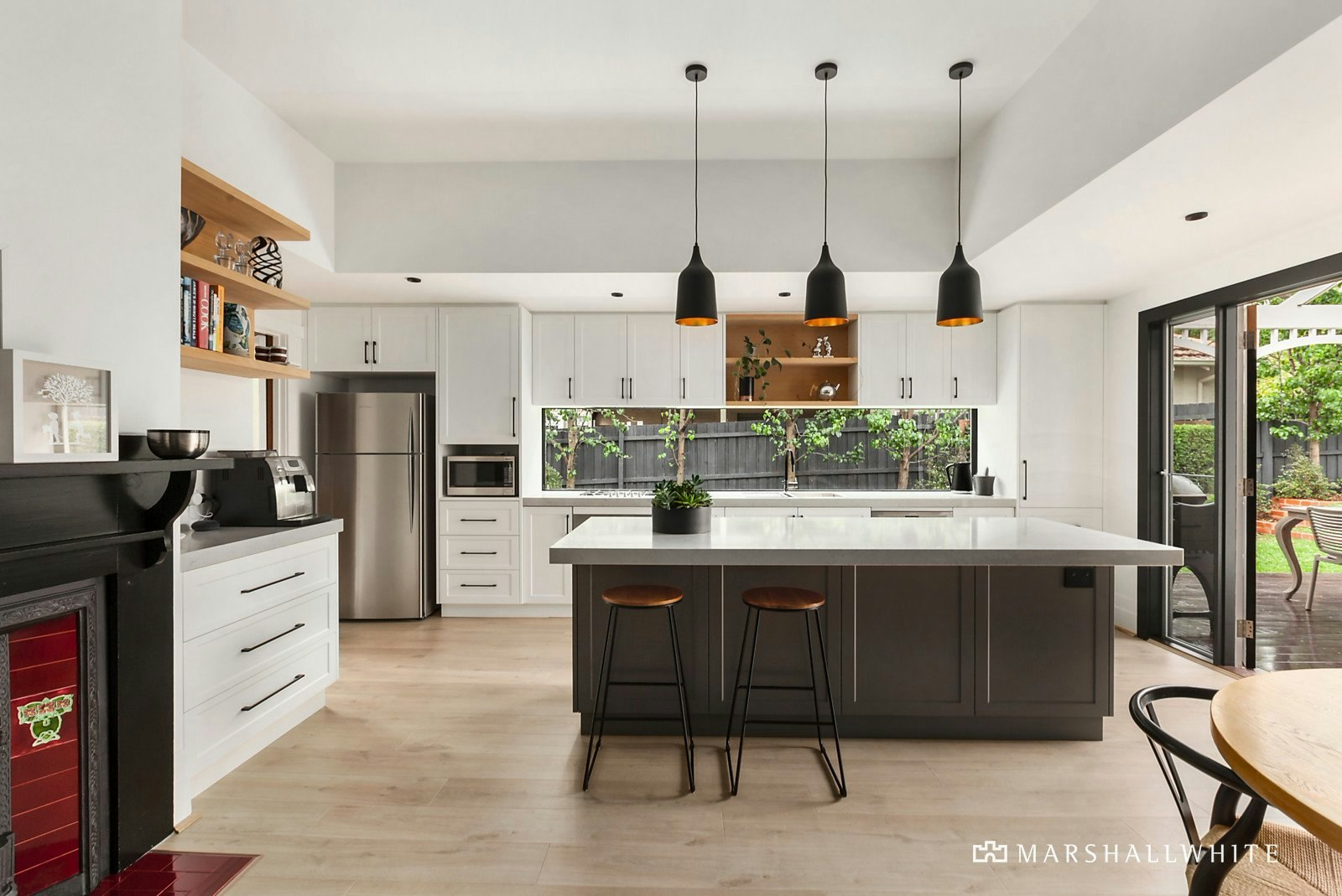 90 Highfield Road, Canterbury, VIC