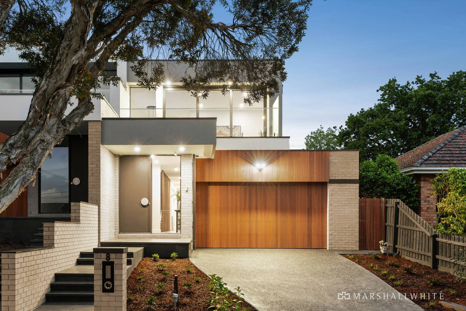 8 Sherwood Road, Surrey Hills, VIC