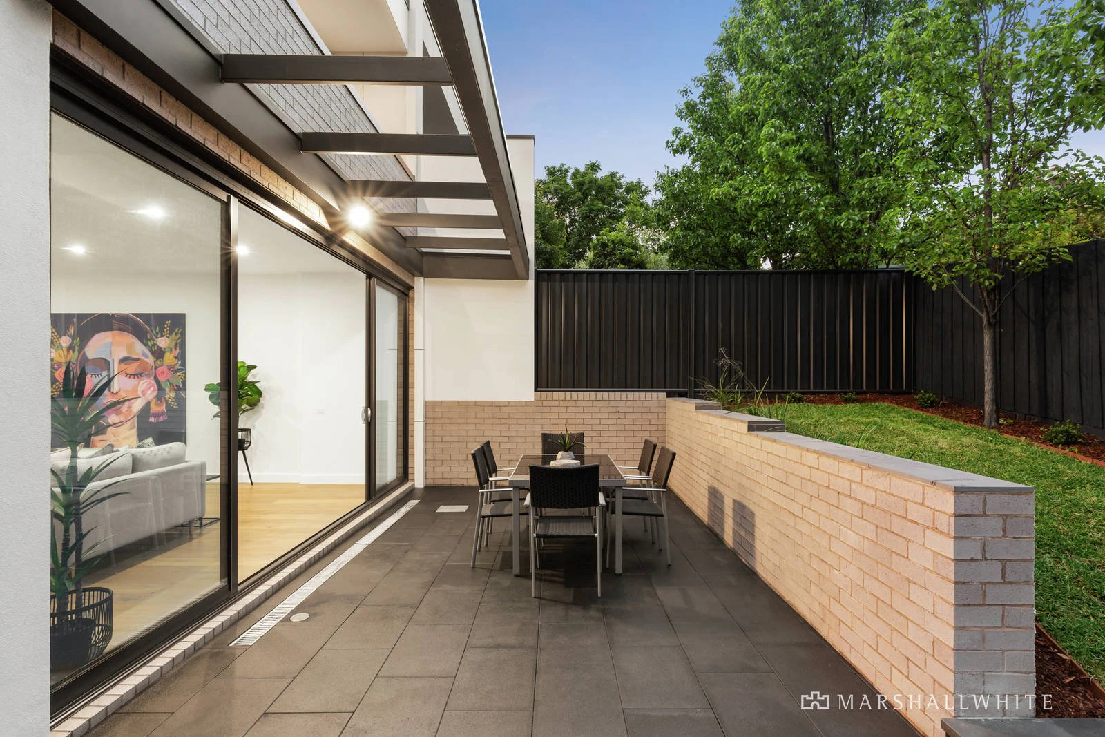 8 Sherwood Road, Surrey Hills, VIC