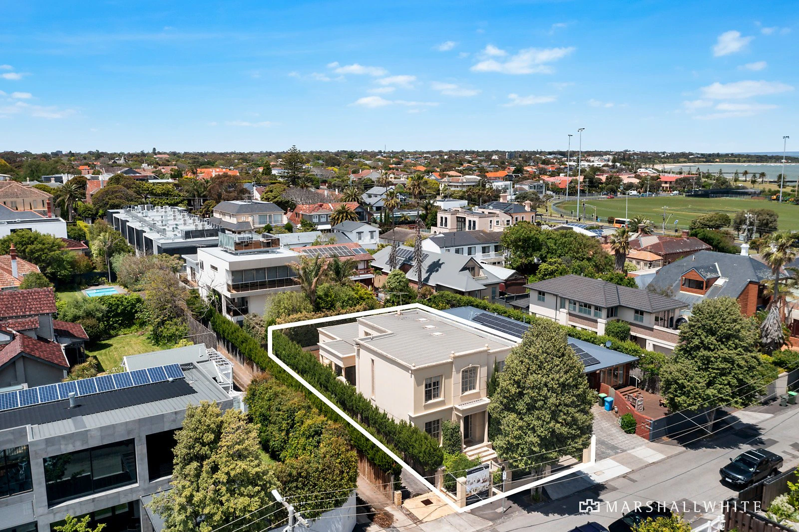 8 Esplanade Avenue, Brighton, VIC