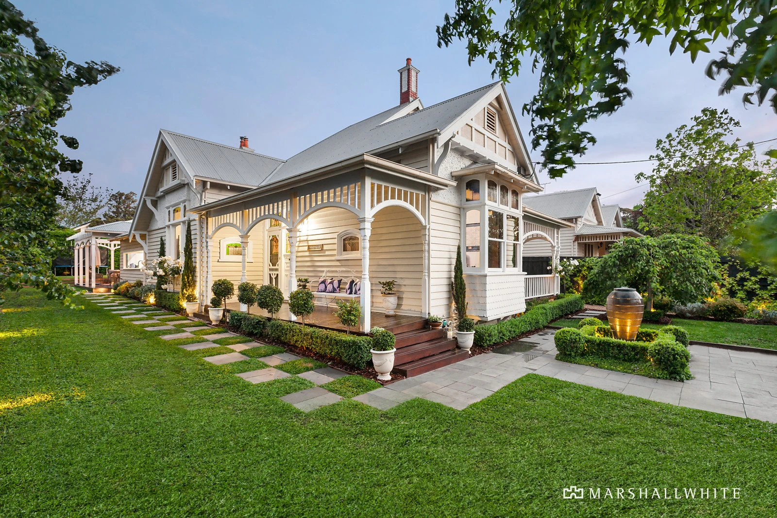 90 Highfield Road, Canterbury, VIC