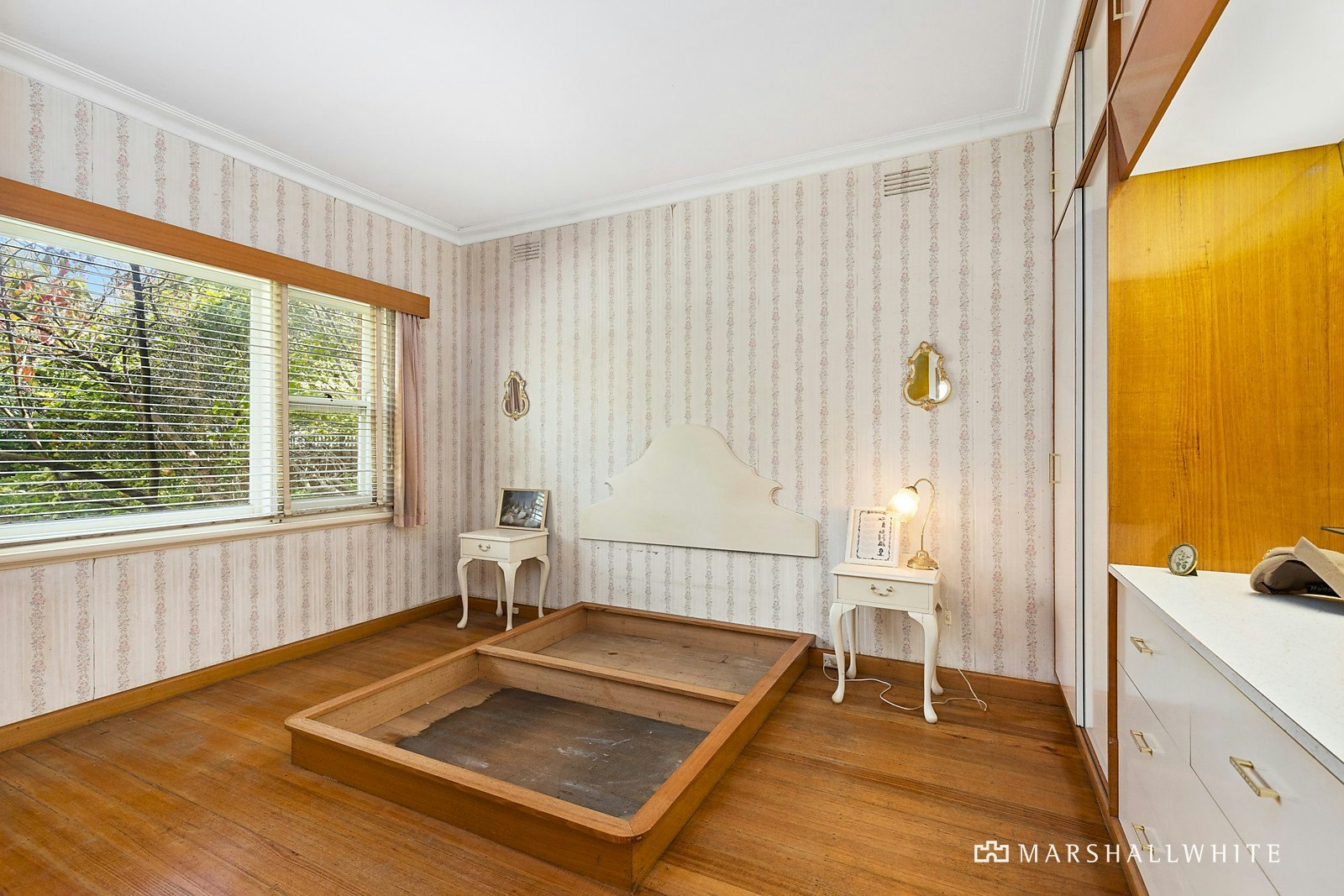 37 Burroughs Road, Balwyn, VIC