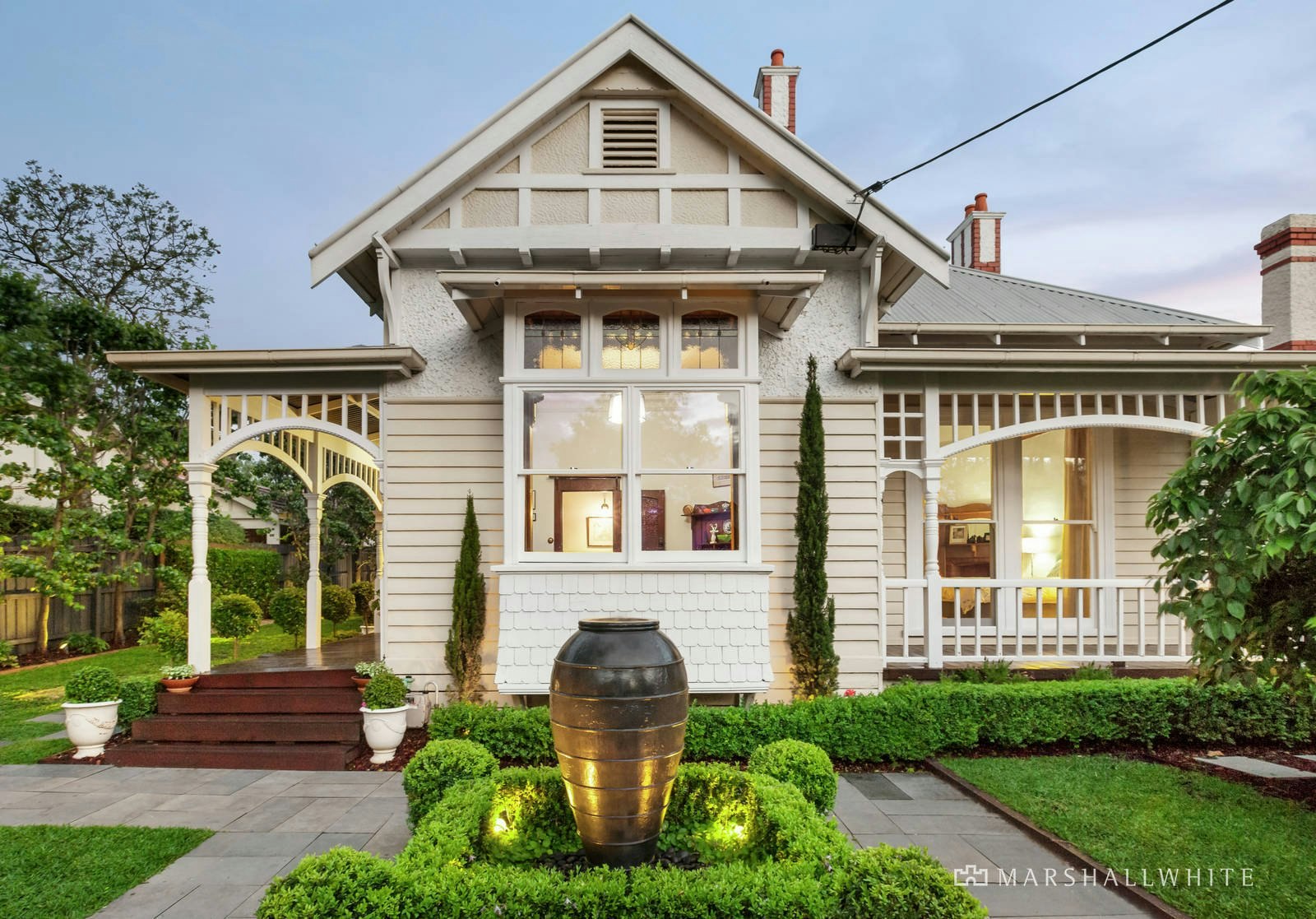 90 Highfield Road, Canterbury, VIC