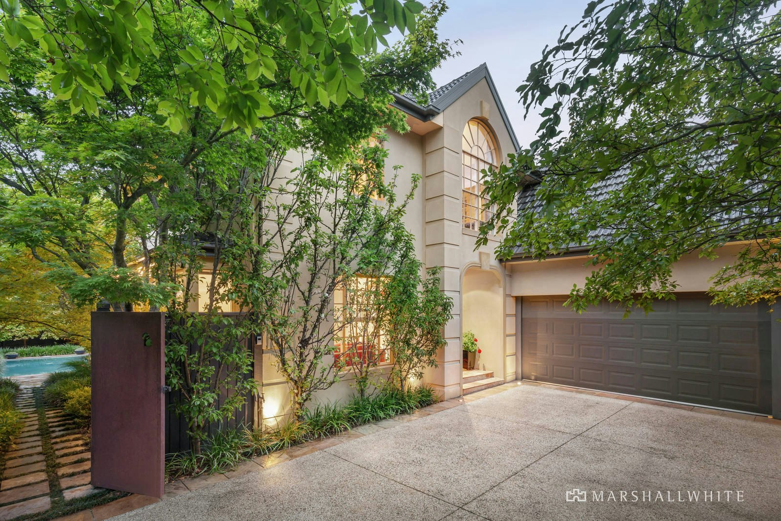 6 Malvern Road, Mont Albert, VIC