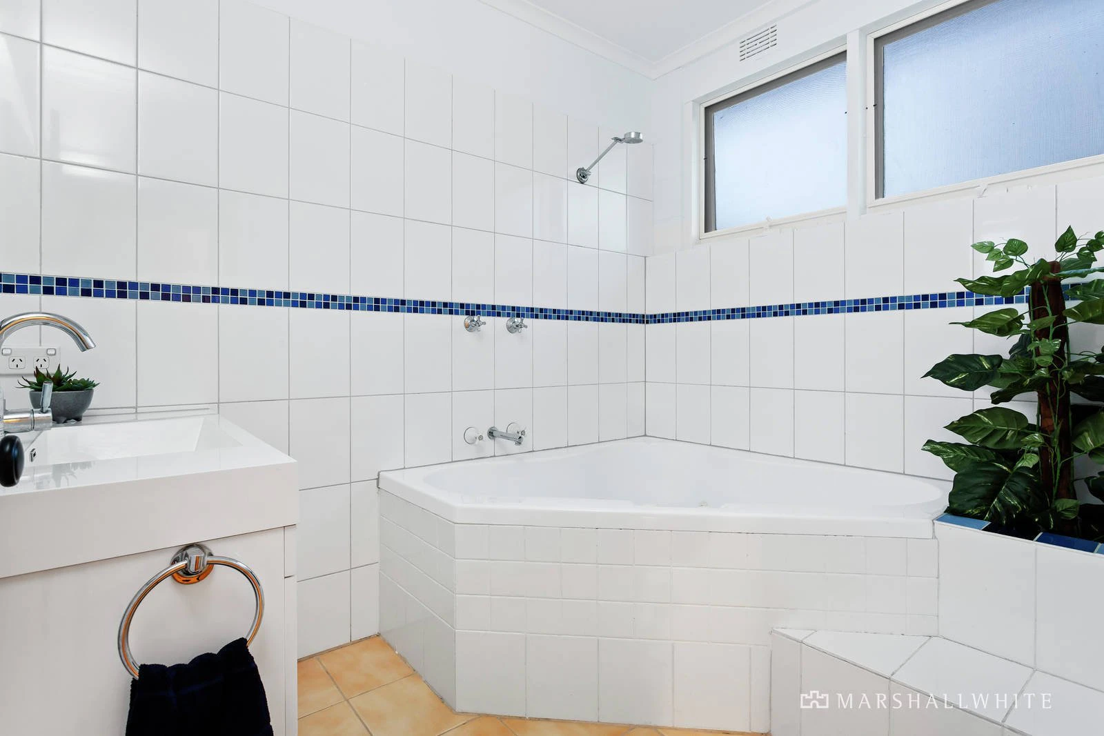 1/13 Seaton Road, Mornington, VIC