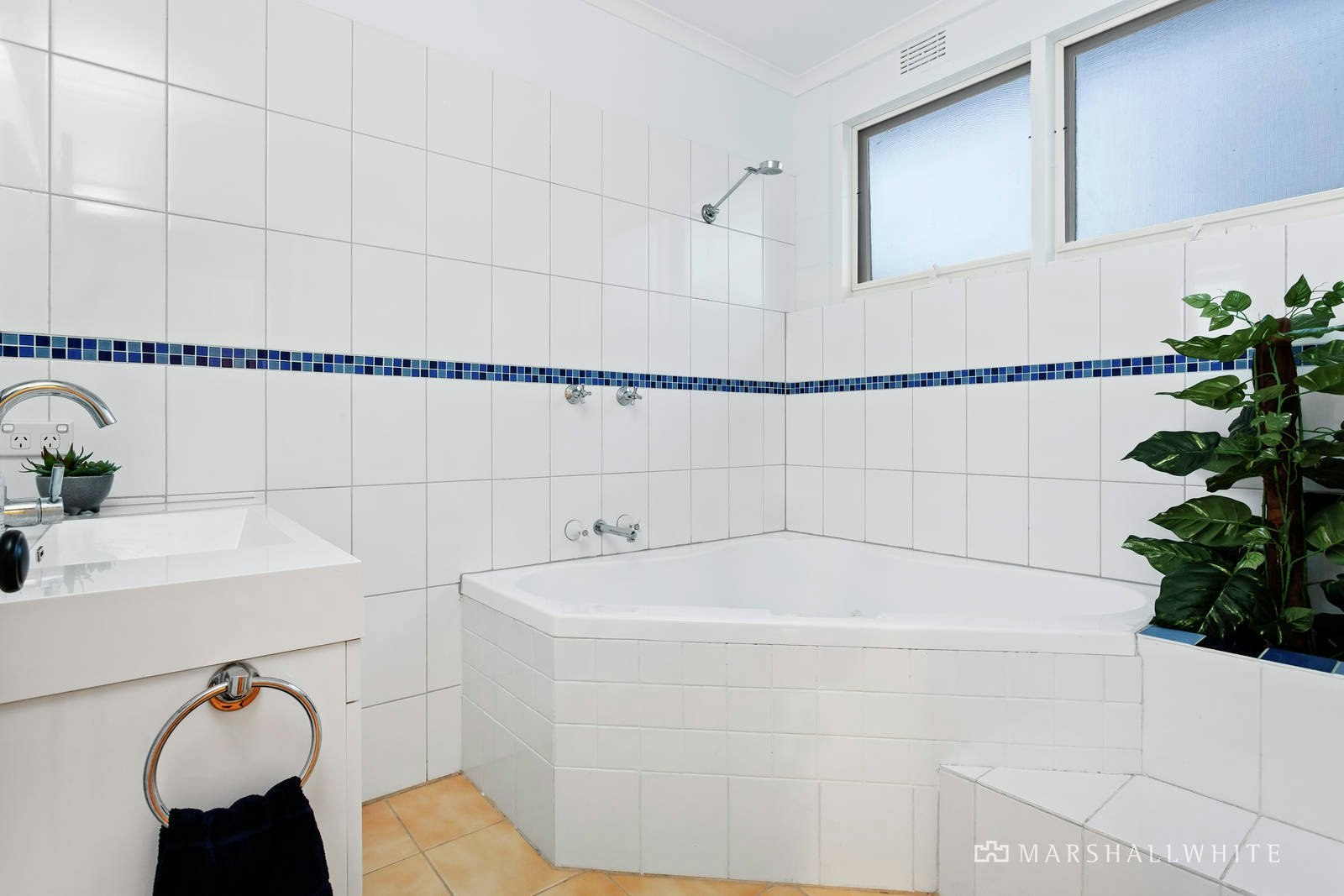 1/13 Seaton Road, Mornington, VIC