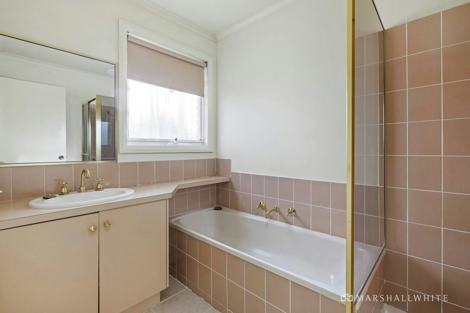 2/5 Betty Avenue, Mount Eliza, VIC