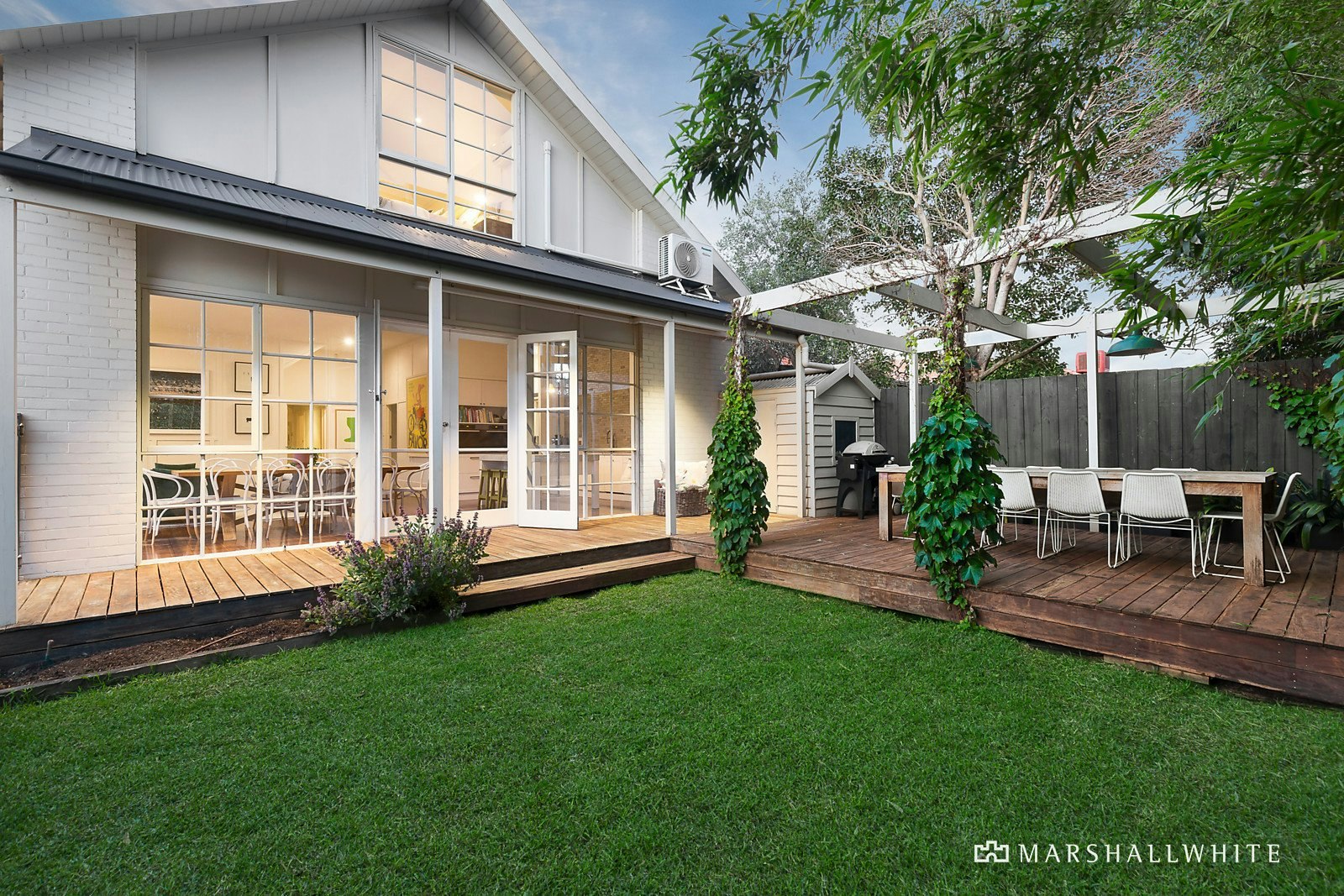 2 Westley Avenue, Brighton, VIC