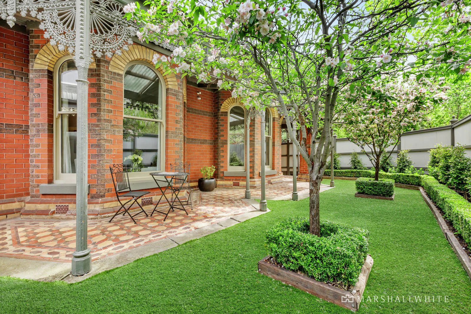 28 Royal Crescent, Armadale, VIC