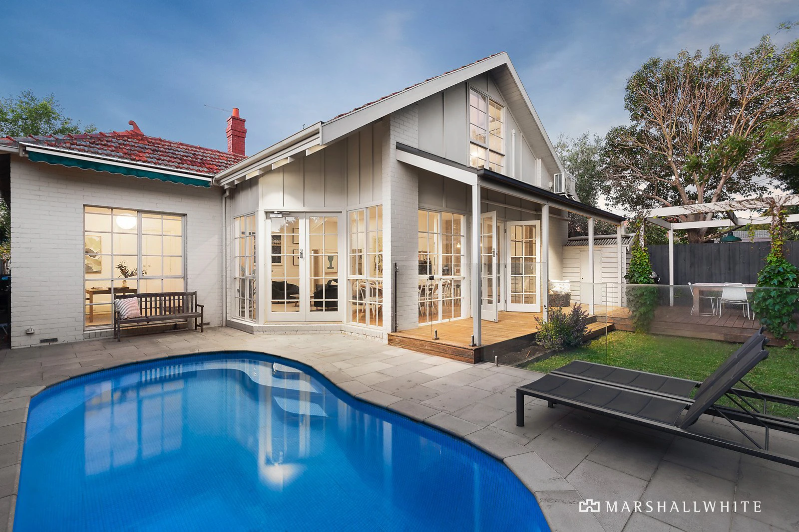 2 Westley Avenue, Brighton, VIC