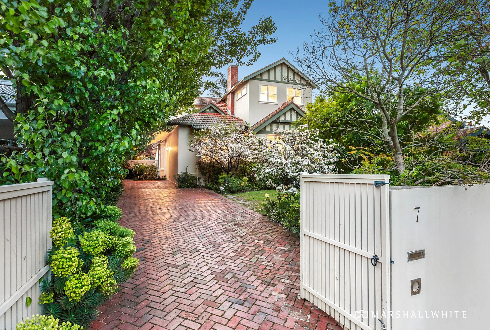 7 Glenview Avenue, Malvern, VIC