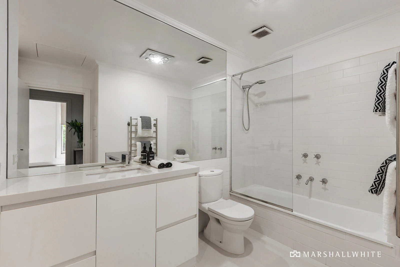 1/7 Summerlea Grove, Hawthorn, VIC