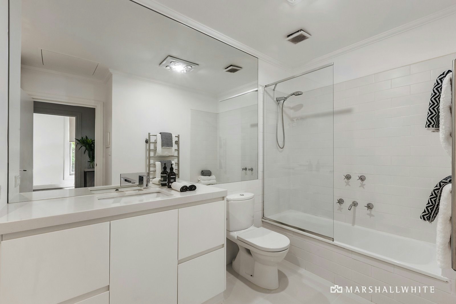 1/7 Summerlea Grove, Hawthorn, VIC