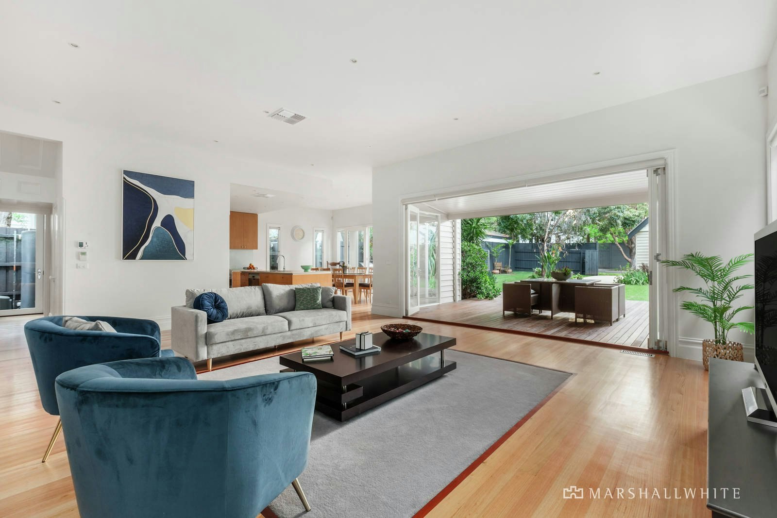 8 Rowell Avenue, Camberwell, VIC