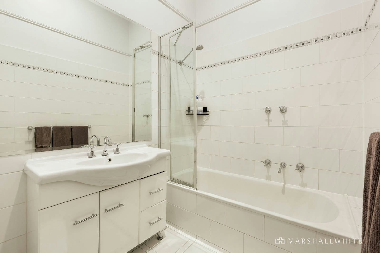 122 Riversdale Road, Hawthorn, VIC