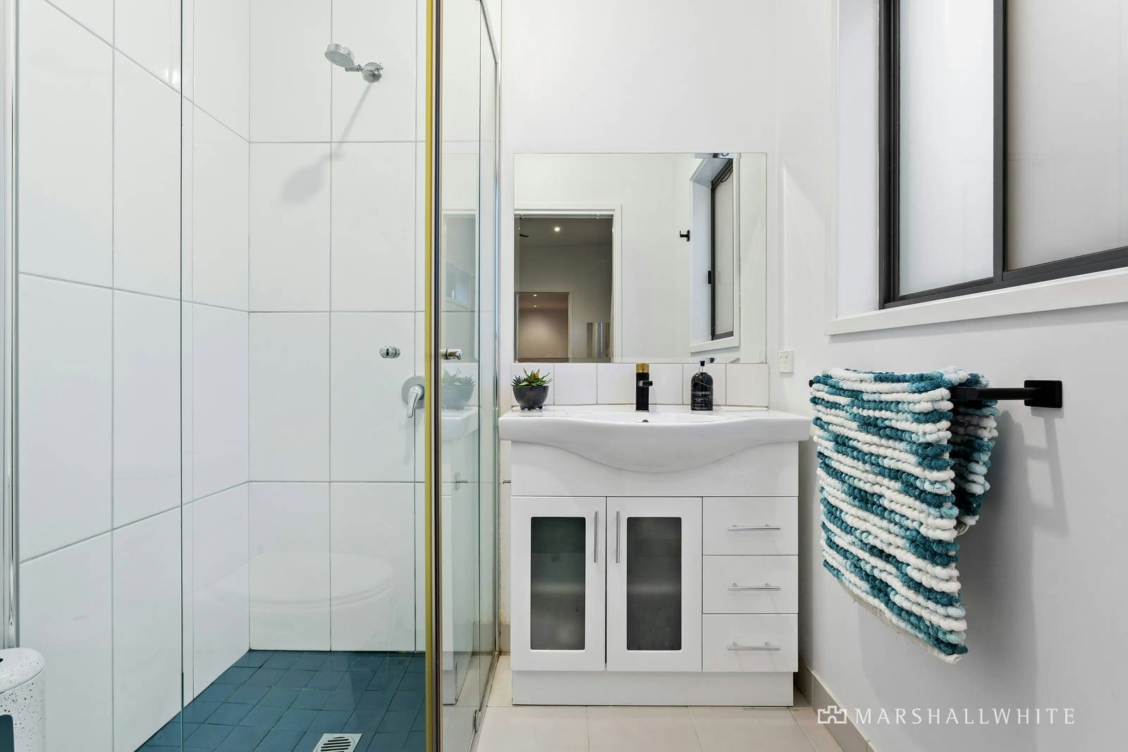 1/13 Seaton Road, Mornington, VIC