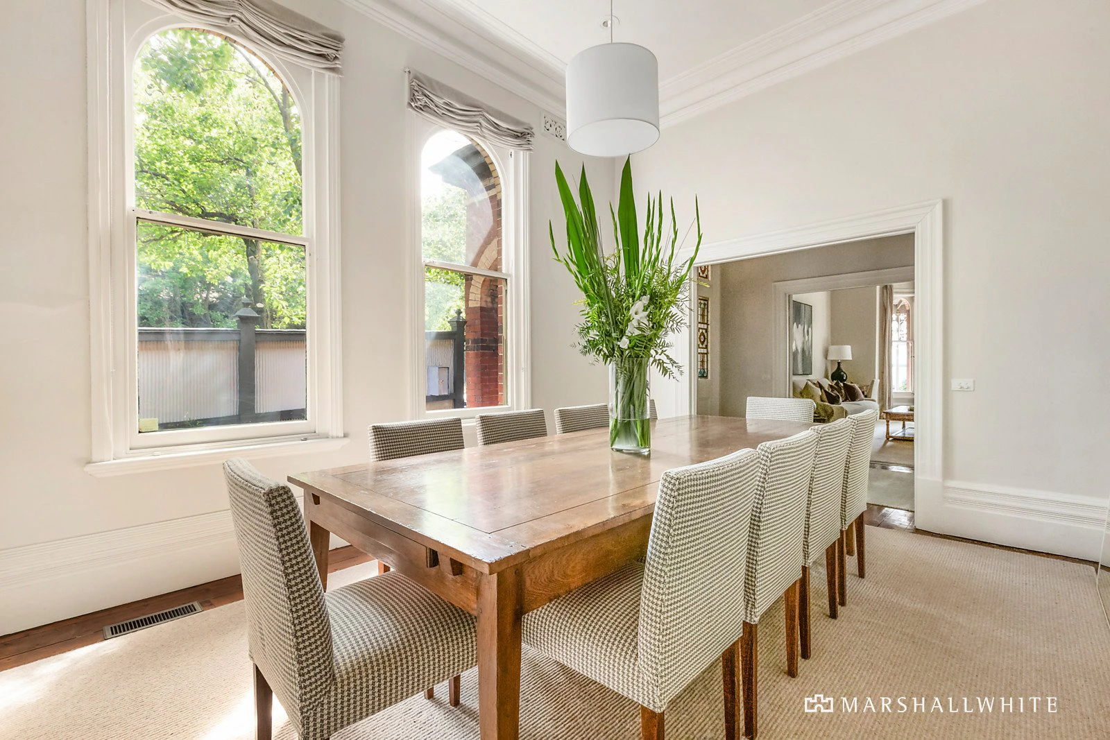 28 Royal Crescent, Armadale, VIC