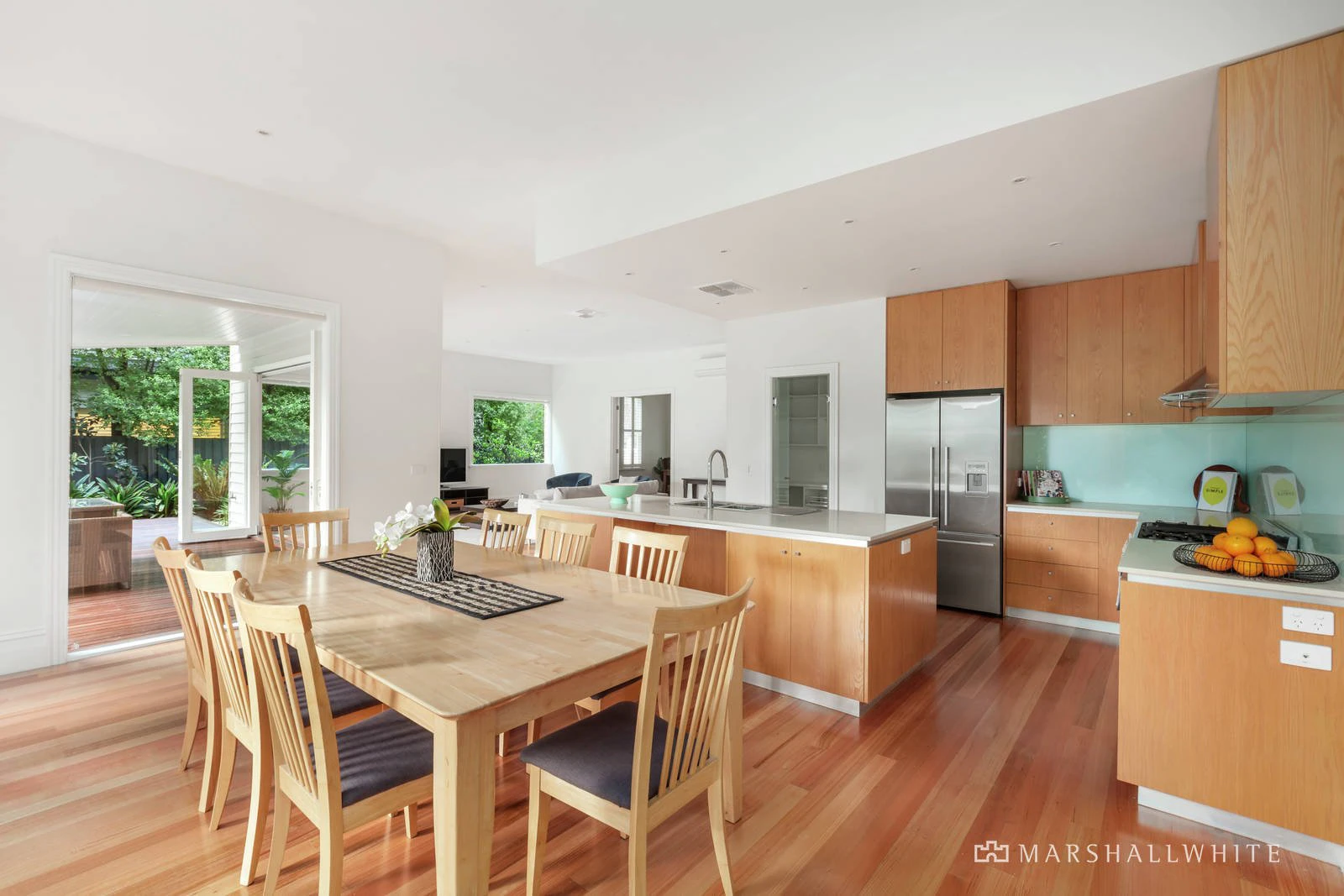 8 Rowell Avenue, Camberwell, VIC